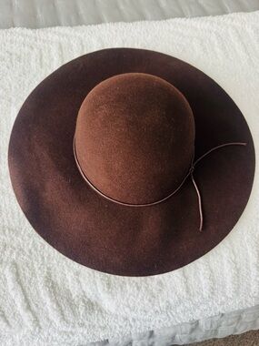 Peter Grimm true character Wide-Brim wool Hat in Dark Brown